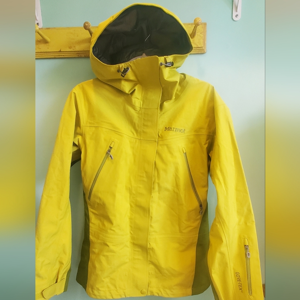 NWOT MARMOT Goretex Hooded Shell Jacket